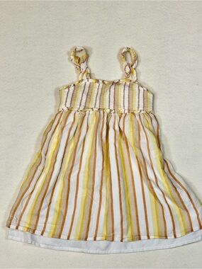 cupcakes & cashmere Yellow White Tan Striped Smocked Summer Dress Sz 6 YY